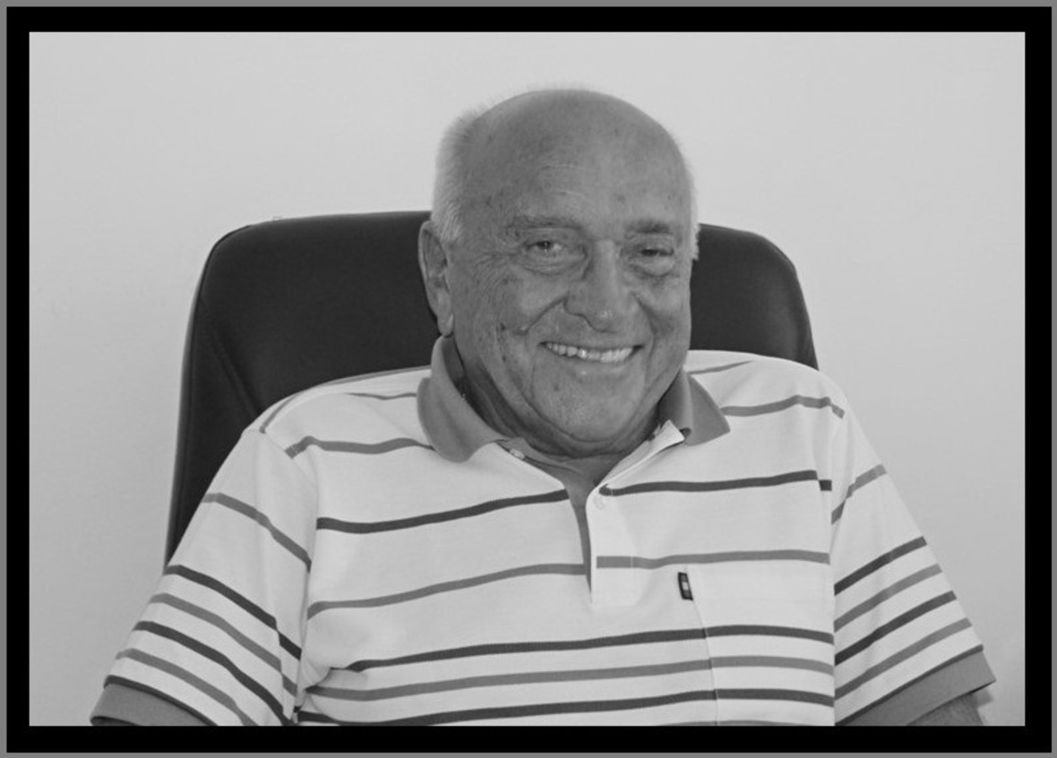 Szappanos Ferenc gyászkeretes fotója